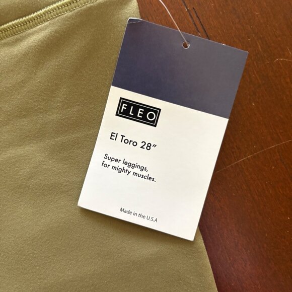 FLEO Activewear NWT El Toro 28” Leggings  Shadow Sage Green Size Small - Picture 5 of 11